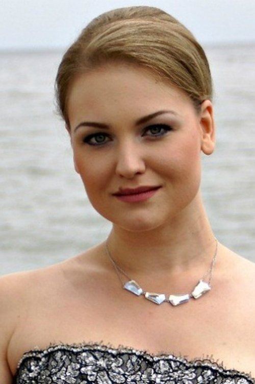 Kai Rüütel as Emilia