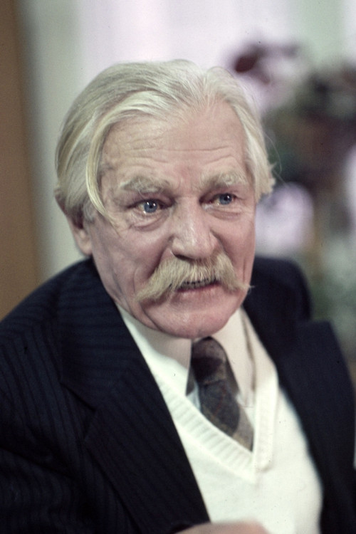 Juliusz Lubicz-Lisowski as Zbigniew Sowiński (uncredited)