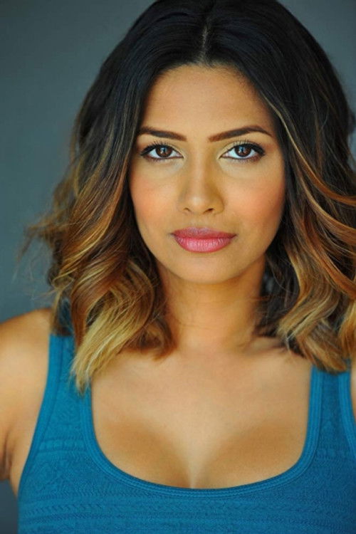 Nosheen Phoenix as Leah (segment "California: Vexed")