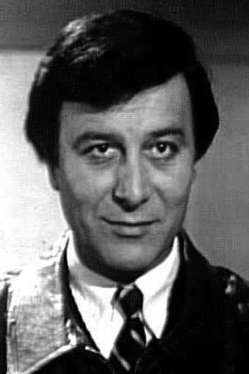 Héctor Fuentes as Fermín Andrade