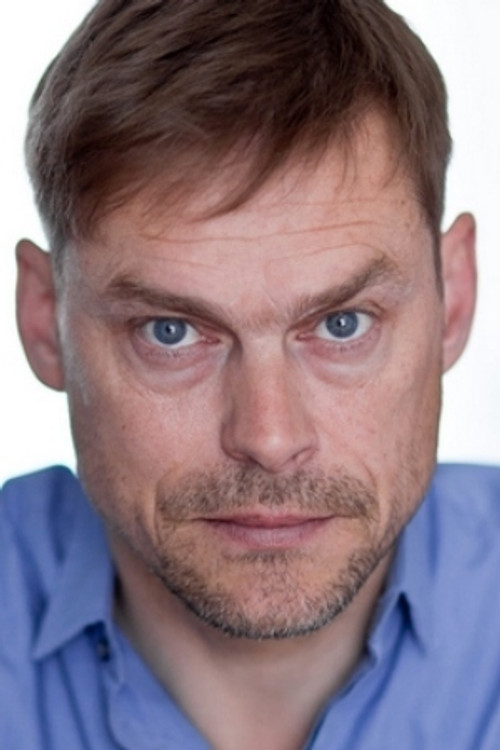 Bernard Eylenbosch as Louis, le père