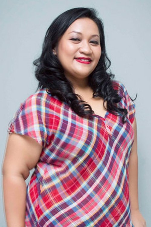 Tike Priatnakusumah as Bi Eem