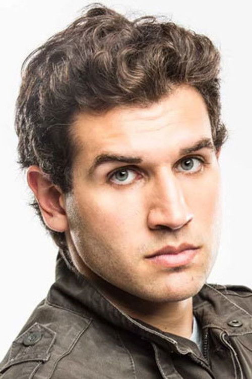 Federico Clapis as Giovanni