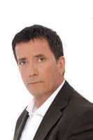 Thodoris Bogiatzis as Antonis