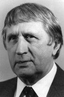 Vladimir Shcheglov as Fellow Train Traveller