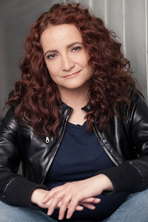 Barbara de la Fuente as Maggie