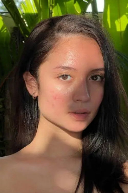 Asha Assuncao as Sisil