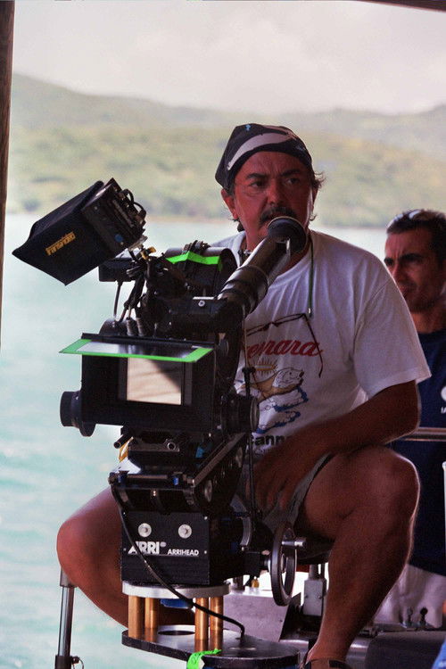 Vicente Juarbe as Himself