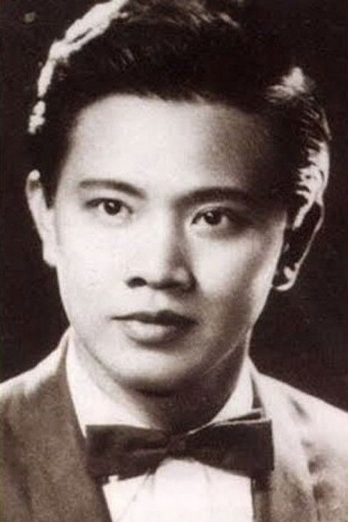 Chalie Intravichit as Doctor Thongdee