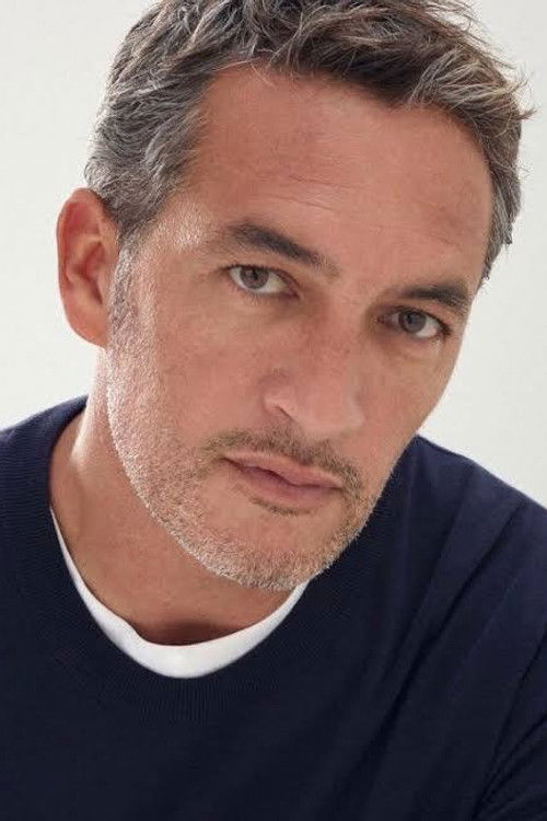 Ilay Kurelovic as Octavio