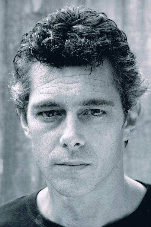 Adrian Lee as Joel Ritchie