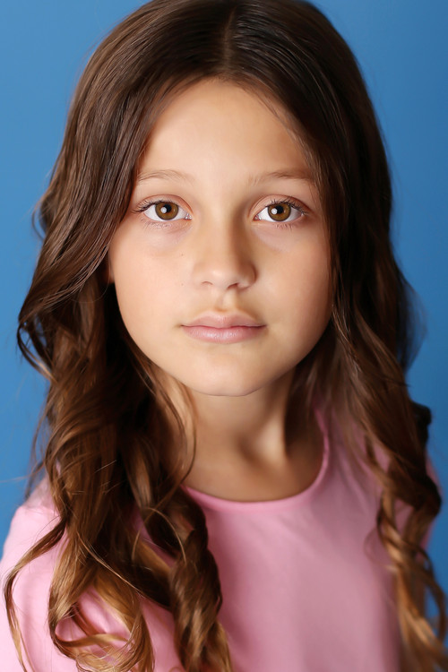 Kora Kokavec as Coffee Shop Girl