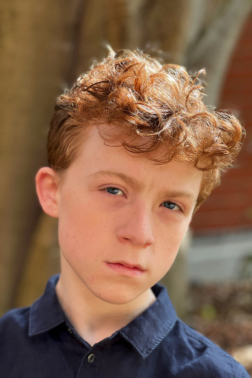 George Holahan-Cantwell as Ralph