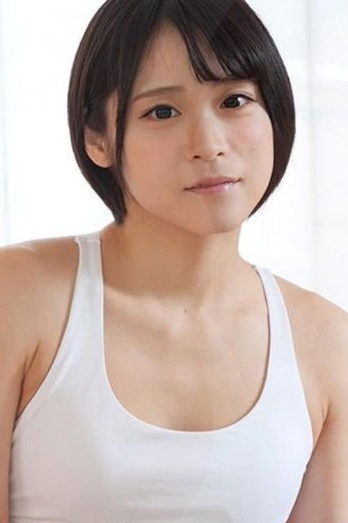 Shion Akimoto as