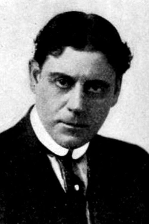 Francis Carlyle as Detective Craig
