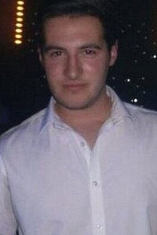 Joe Degiorgio as Ralf