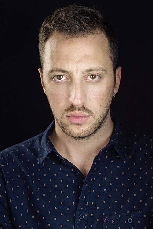 Daniel Adissi as Sáenz