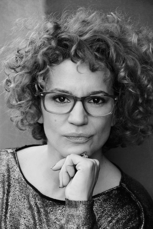 Marieta Orozco as Silvia