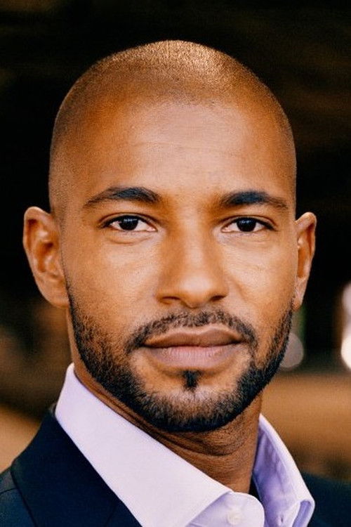 Tyron Ricketts as Robert Makeni