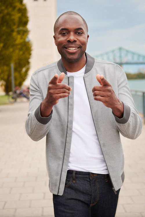 Malik Shaheed as Self