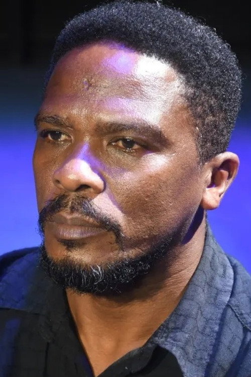 Otto Caetano as Tião