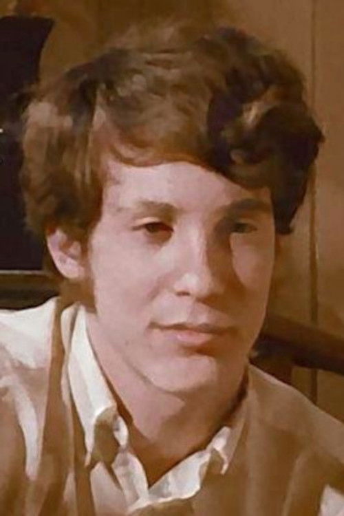 Neil Perlman as Alan