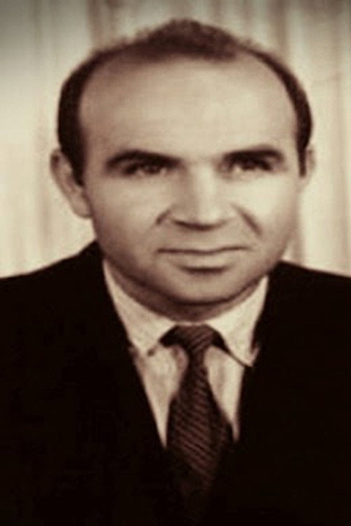 Lazër Filipi as drejtori i ndërmarjes