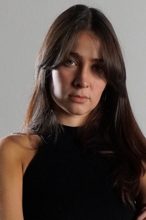 Joana Hillman Montanaro as María Ángel