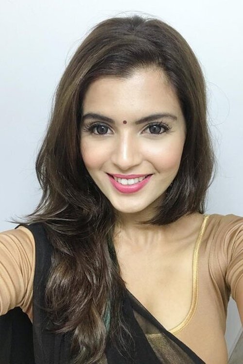 Jasmine Avasia as Alia