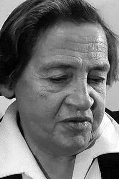 Andrée Tainsy as Habilleuse