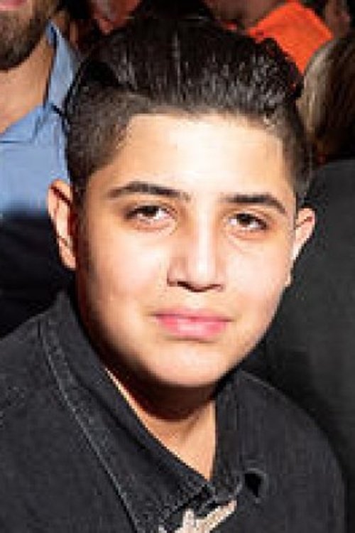 Jonathan Aranbayev as Eddie Ratner