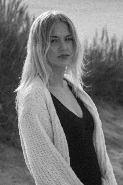 Britt Hellinx as Claire Casteels