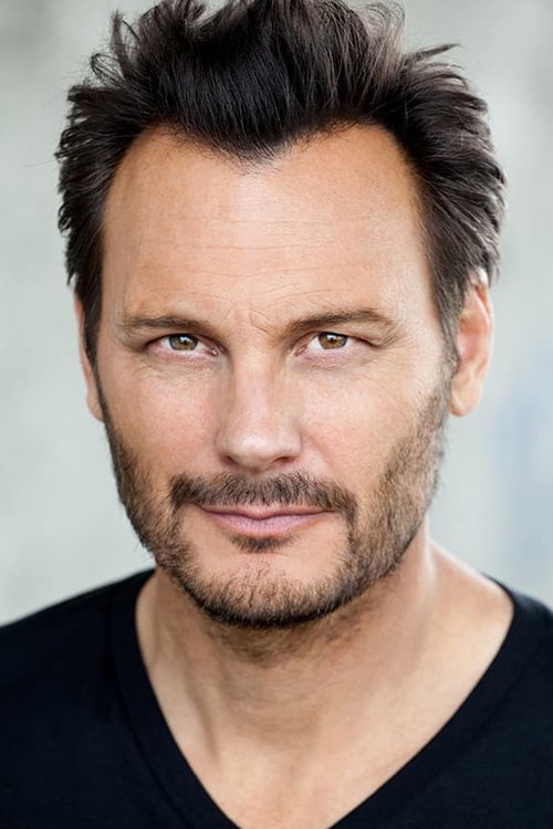 Mark Gantt as Johan Meyer