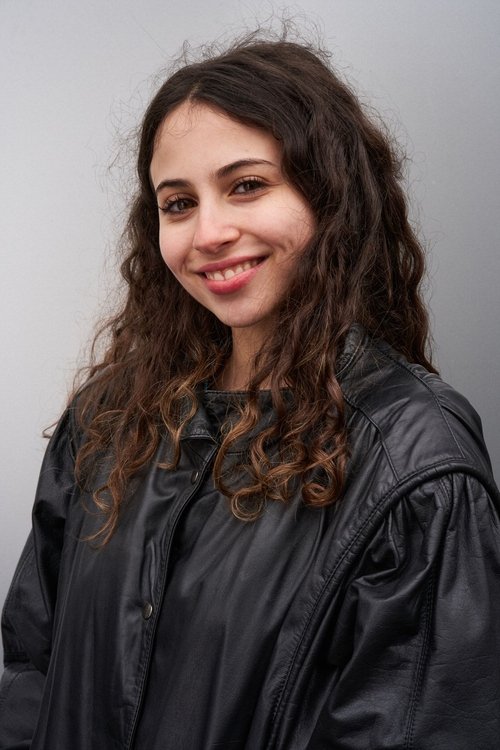 Valentina Leone as Miley