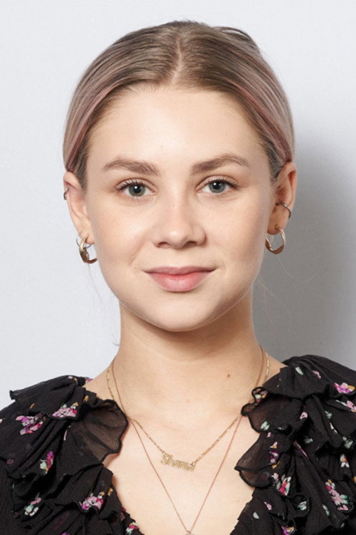 Shania Gooris as Self