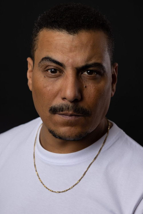 Zouhair Mtazi as Chief of police