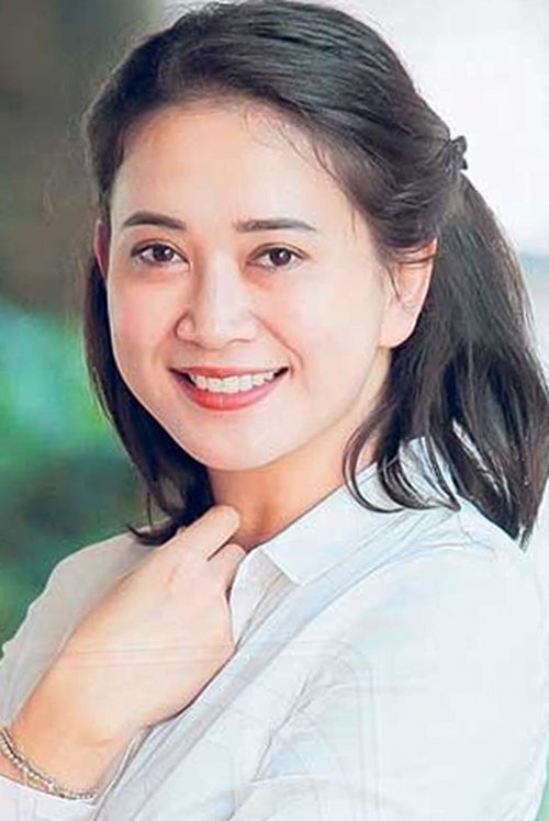 Dira Abu Zahar as Salina