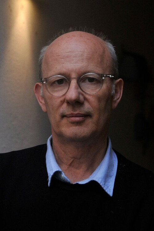 Esteban Buch as Él Mismo / Entrevistador