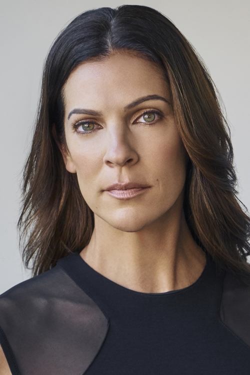 Heather Mazur as Cortez