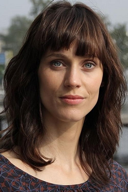 Sophie Lutz as Maren Müller