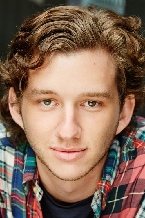 Mackenzie Fearnley as Louie