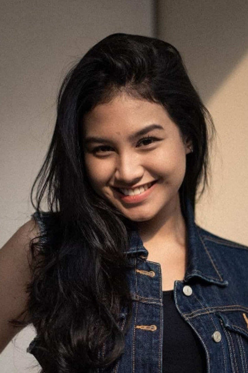 Alika Jantinia as Young Ratri