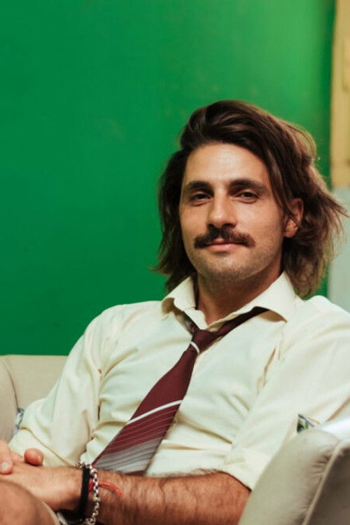 Juan Pablo Salomón as Salomón