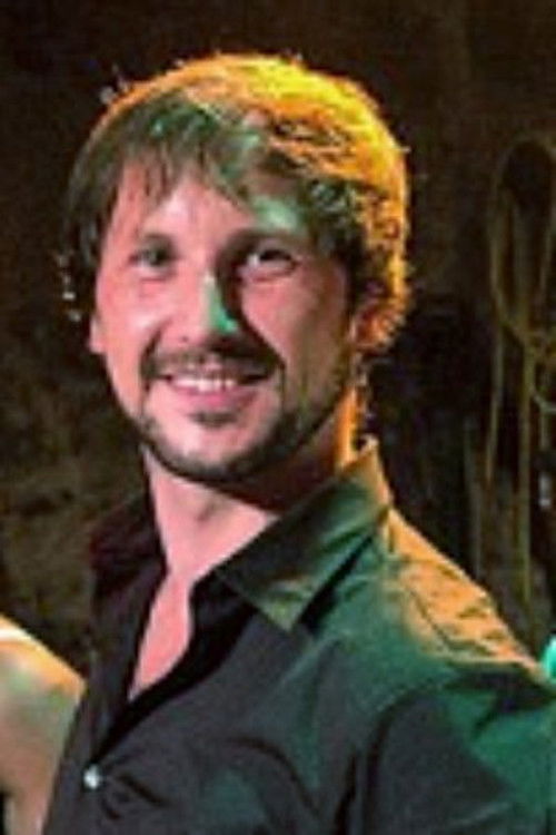 Marco Philipp as Band 'Vientos del Caribe' #1