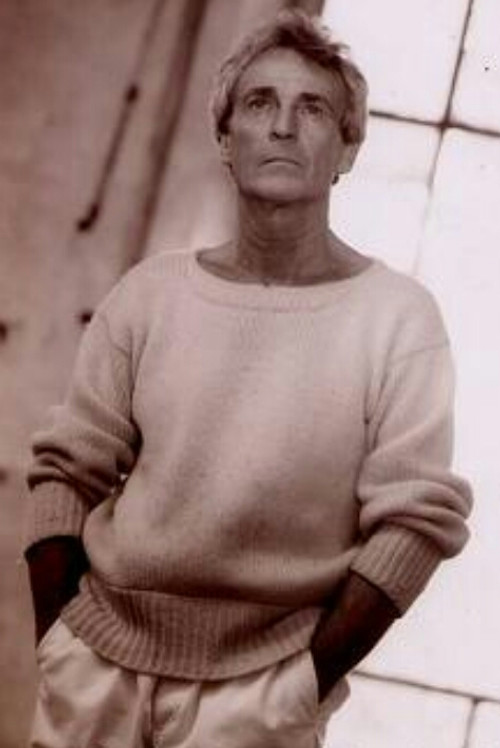 Vittorio Stagni as Alvaro (voice)