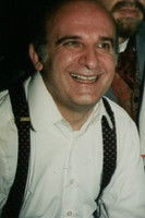 Tasos Perzikianidis as Andreas