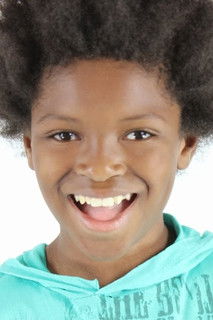 Kauan Alvarenga as Tiquinho