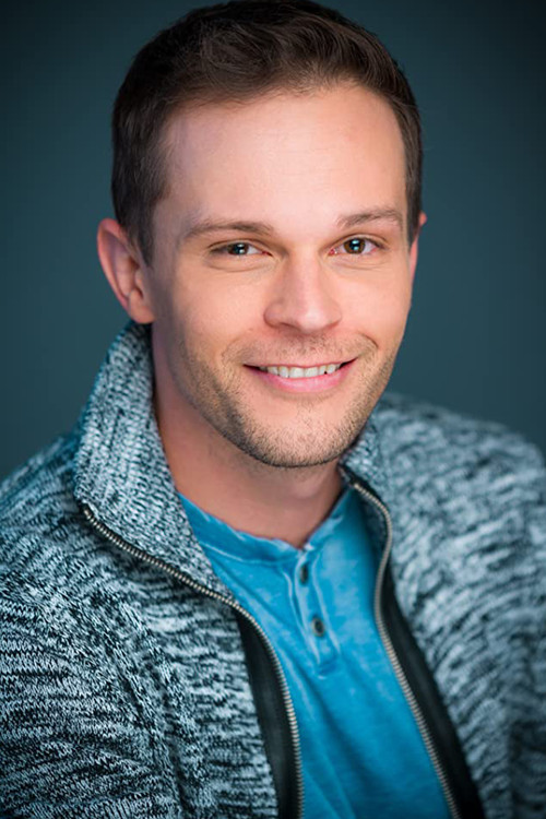 Lance Parker as Officer Smith