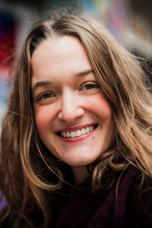 Lucile Durant as Femme enterrement