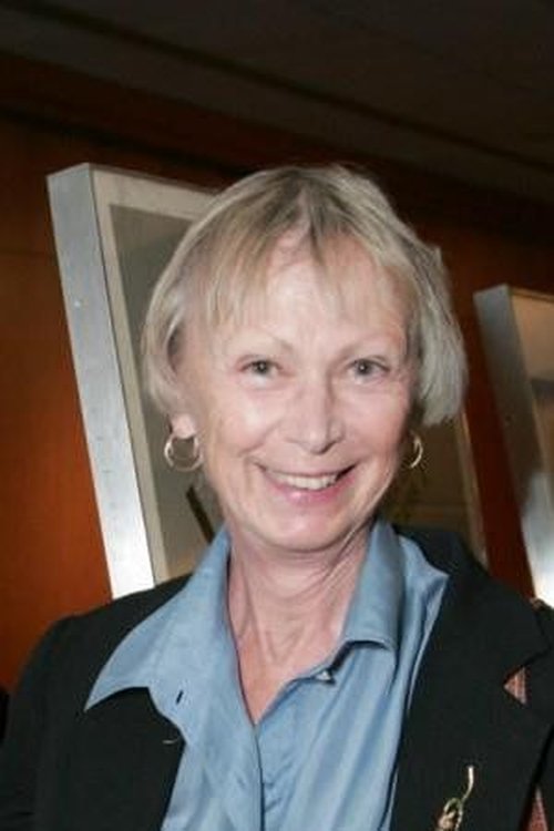 Kathryn Doby as Aunt Elizabeth